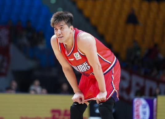 开云-郭艾伦16个赛季一共挣了多少钱？预计不低于3个小目标|CBA|广州龙狮|广州龙狮队|耐克|易建联_新浪体育_新浪新闻